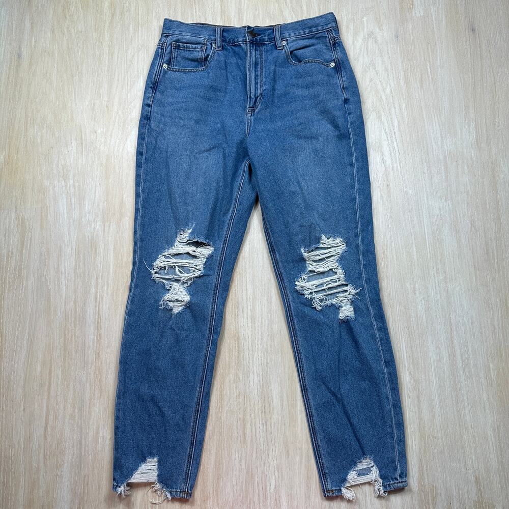American Eagle Mom Jean High Rise Distressed Ripped Medium Wash Denim Jeans 8